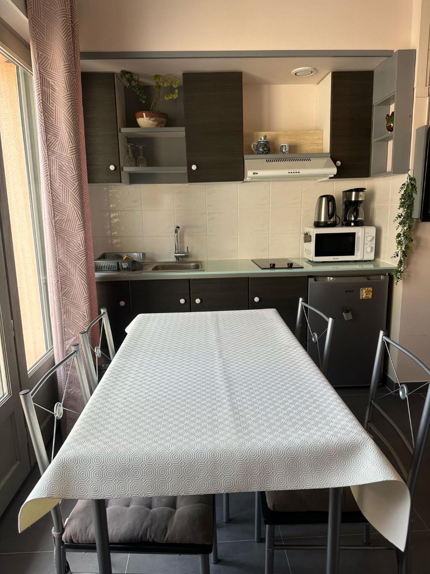 Studio Calme Et Agreable Avec Acces Jardin Partage Le Bar-sur-Loup Екстер'єр фото